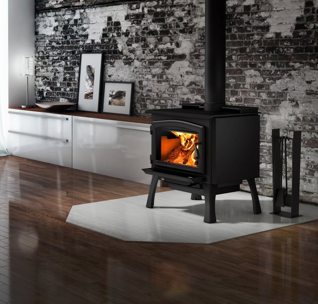Osburn 2000 Wood Stove with Variable Speed Blower (130 CFM) - OB02015 - Terrace Level