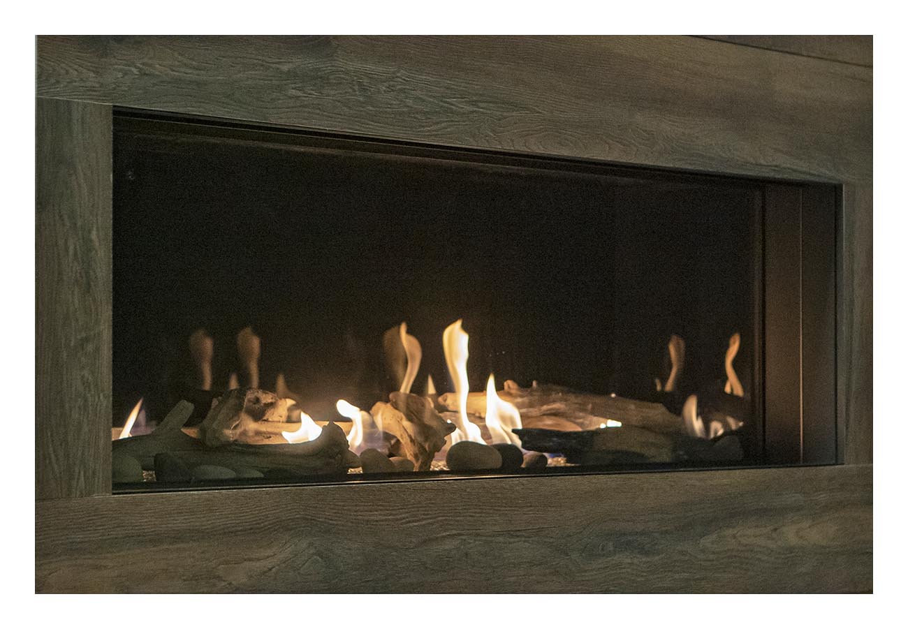 Vienna – Linear Style Gas Fireplace