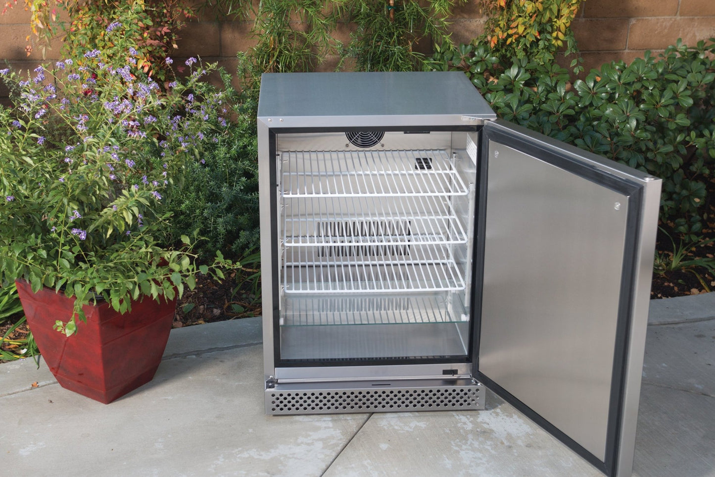 Bull Grills Premium Outdoor Rated 4.9 Cu. Ft. Stainless Steel Fridge Series II 13700 - Terrace Level